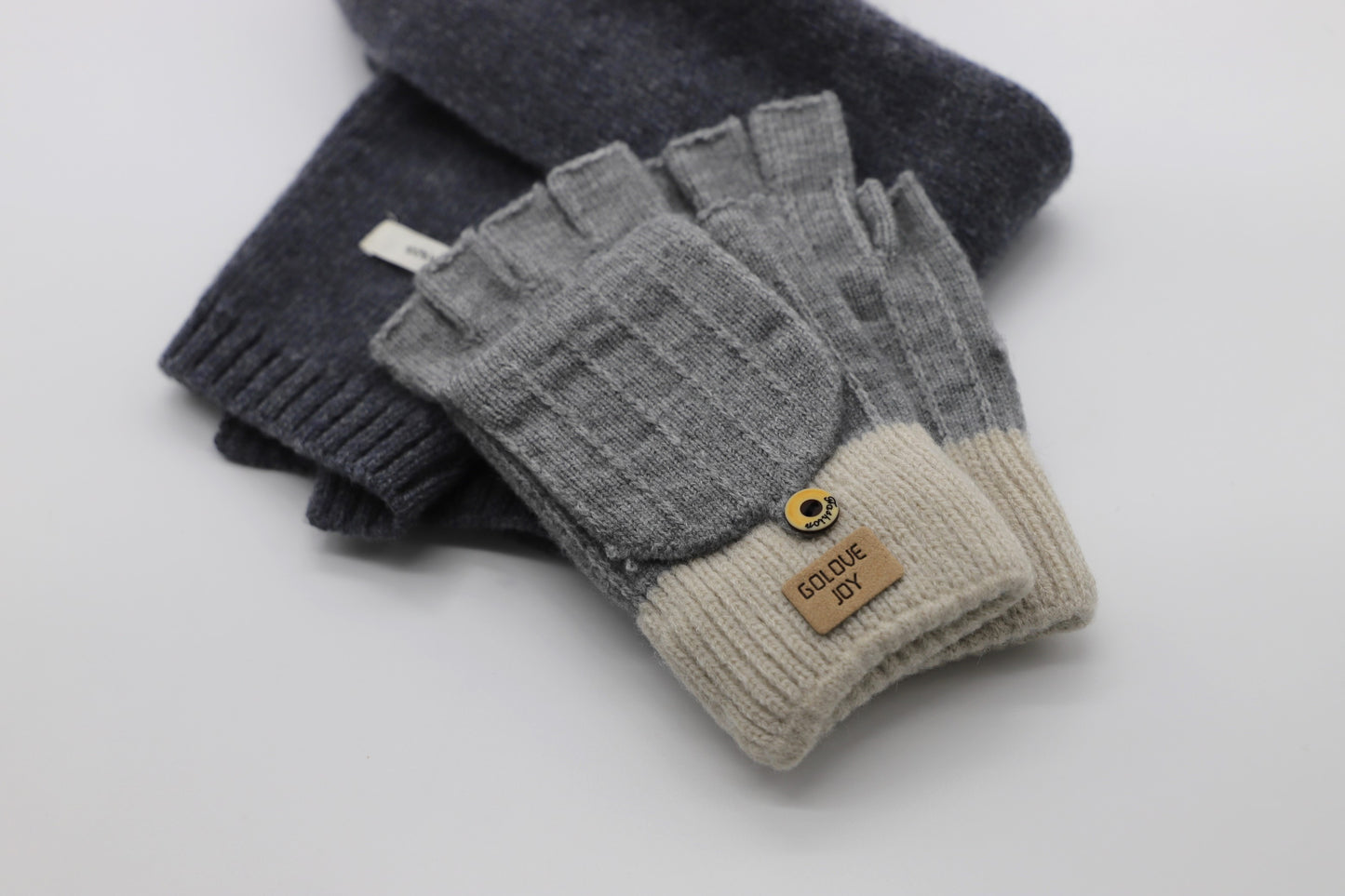 Warm Flip-Top Gloves for Women from Wool Blend - Medium Gray - Scarf Designers
