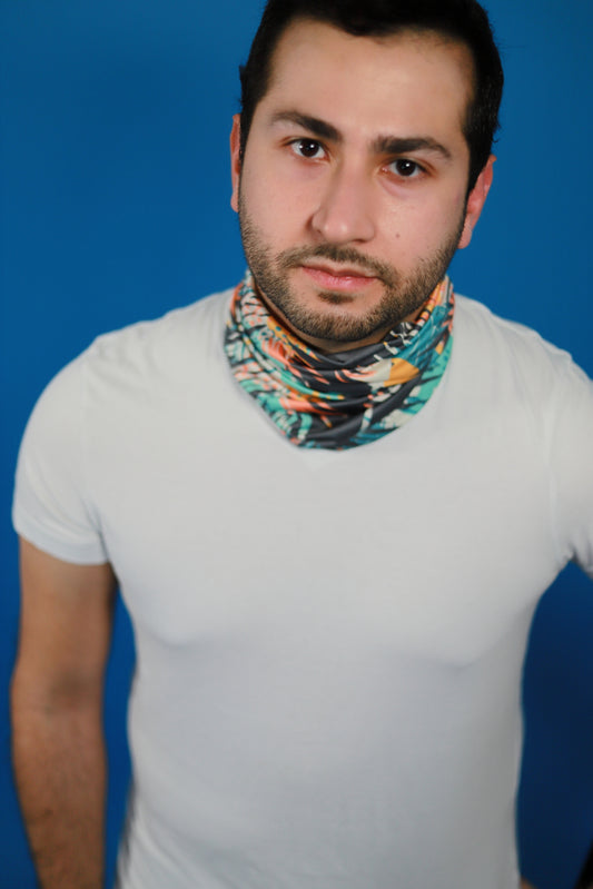 Bandana from recycled polyester with palm pattern in multicolor - Scarf Designers