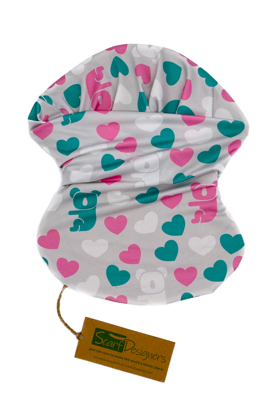 This is a unisex, multifunctional and sustainable bandana with animal print of koalas and hearts. It is made from recycled polyester which is breathable, durable, soft to touch, easy to care and fast drying material. It makes it perfectly suitable for all kinds of sports like biking, hiking, jogging or skiing. This is a versatile bandana that can be used as a scarf, face mask, bandana or headband and it is also known as tube scarf, neck gaiter or face mask. It is a vegan product certified by PETA.